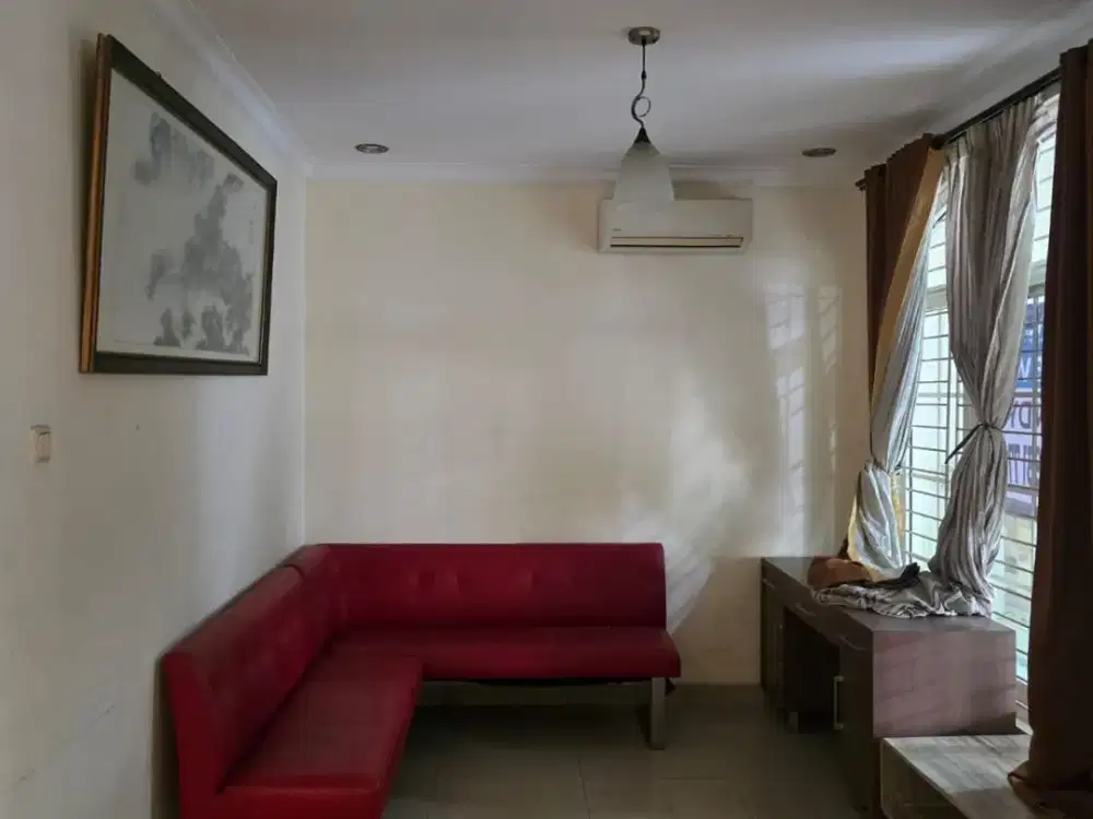 rumah pik1 kenari golf uk 6x16 semi furnish rapih,2 lantai siap huni