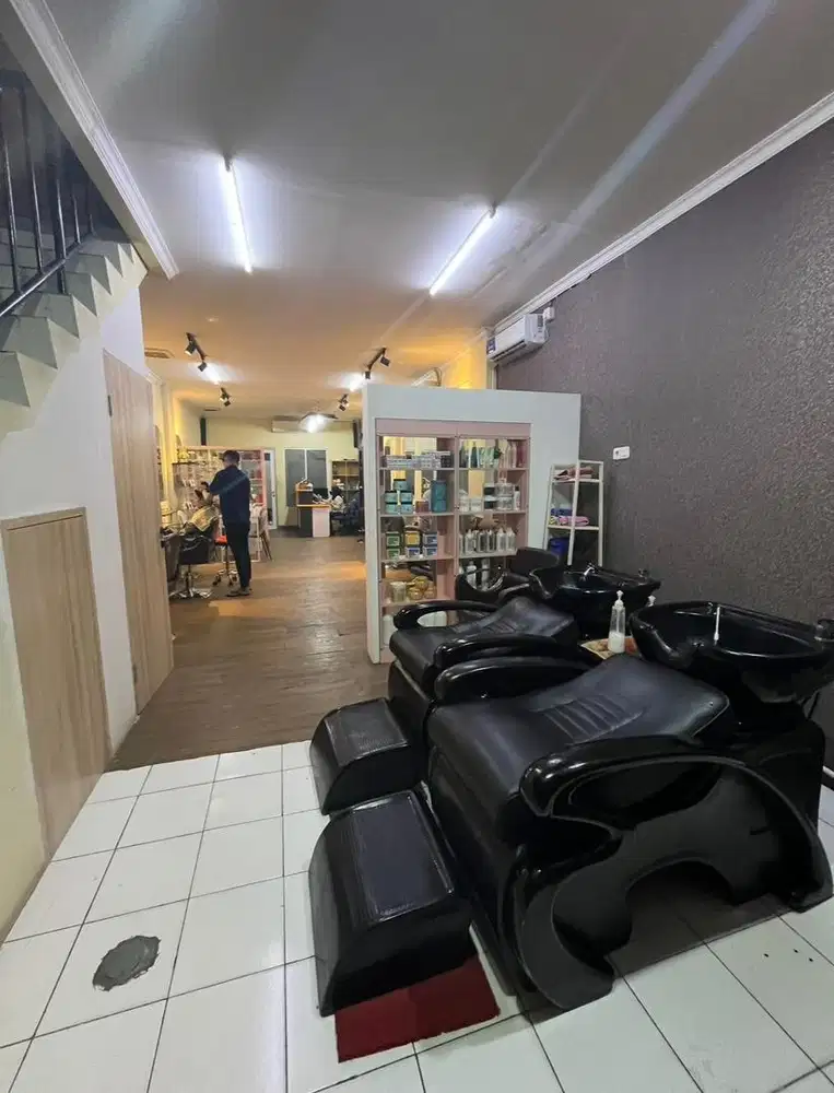 Peralatan Usaha Salon