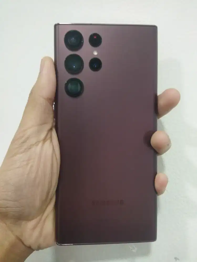 Samsung S22 Ultra 12/256 Burgundy