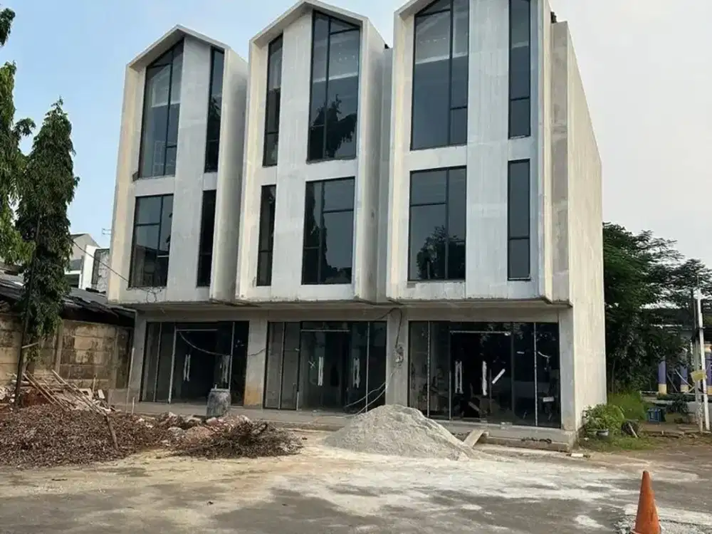 Ruko Brand New Fresh di Jalan Raya I Gusti Ngurah Rai Kranji