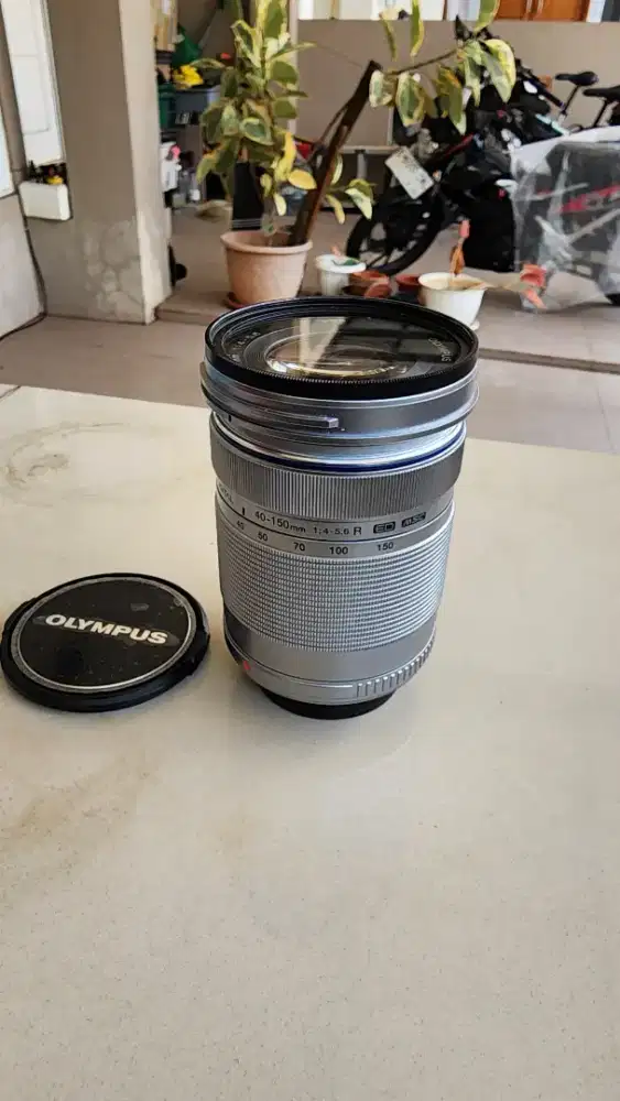 Lensa Olympus M. Zuiko Digital 40-150mm