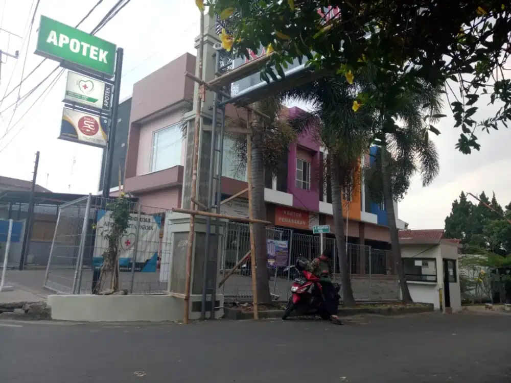 RUKAN di jalan Jatiserut, dekat BORMA, Kota Cimahi