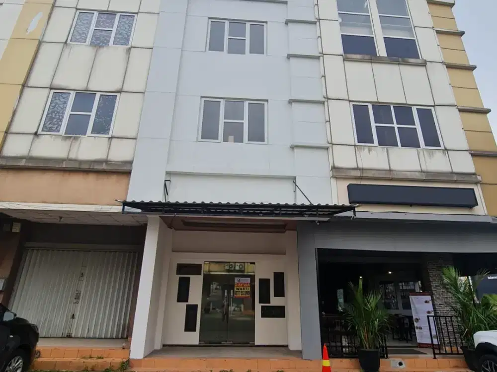 Disewakan Murah Ruko Golden Boulevard 3 Lantai di BSD City, Tangerang
