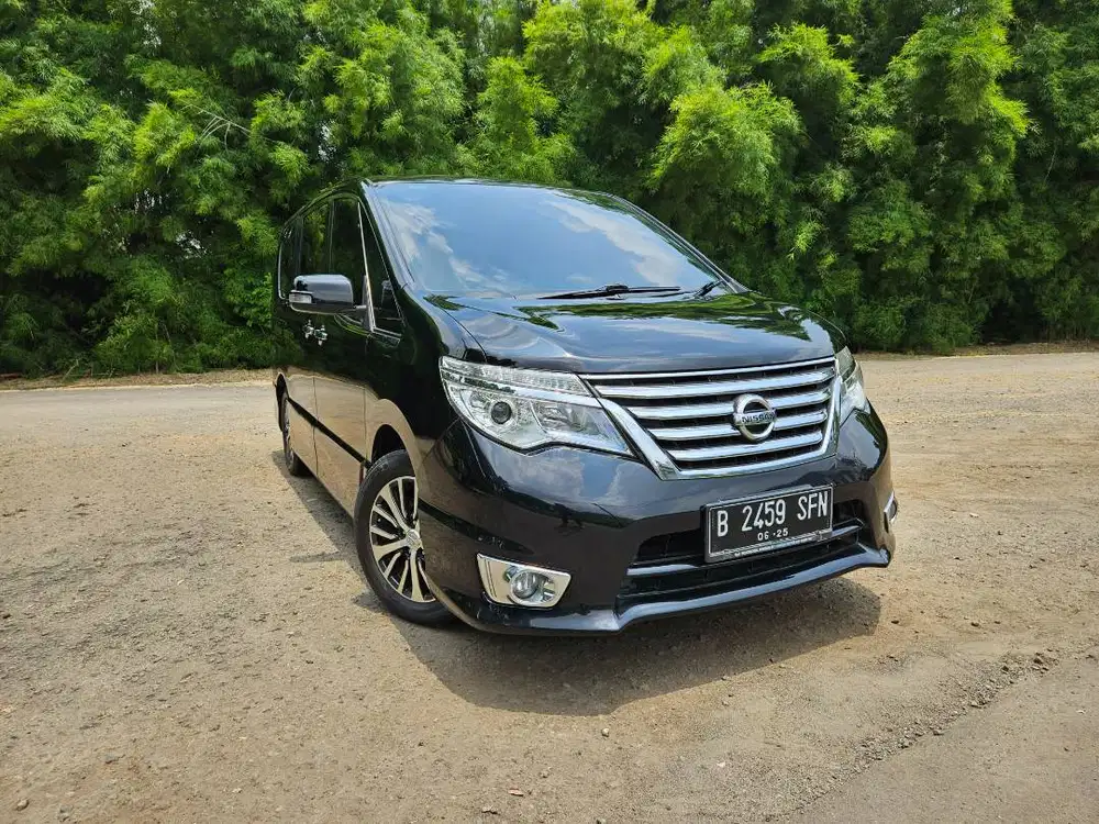 Nissan Serena HWS Tahun 2015 Hitam Automatic