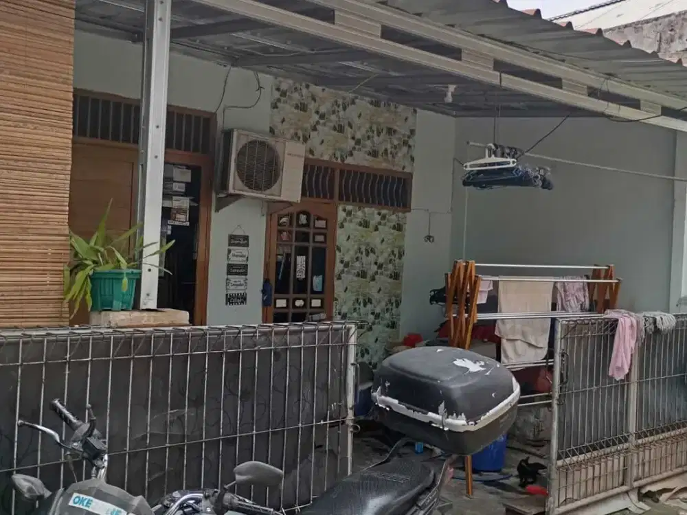 Rumah di perumnas Klender di jual murah