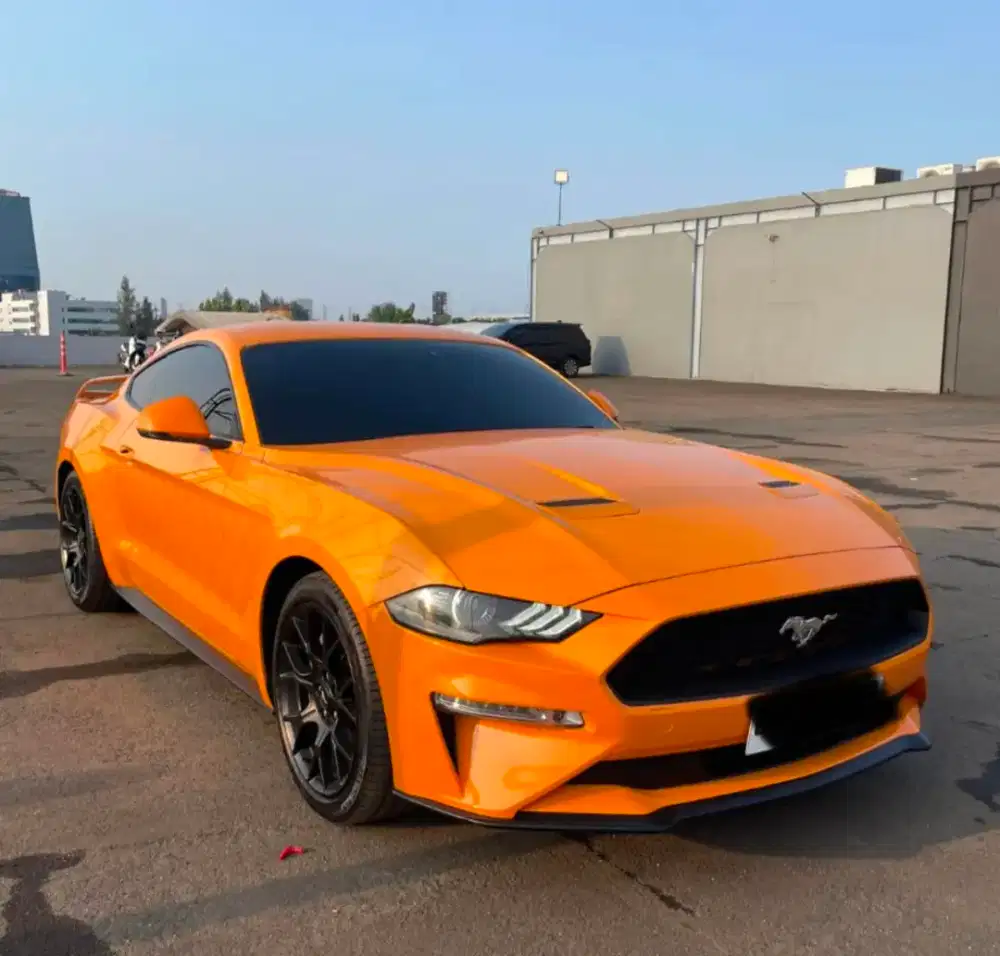 Ford Mustang Ecoboost 2.3 AT Orange 2019 KM 17rb Good Condition