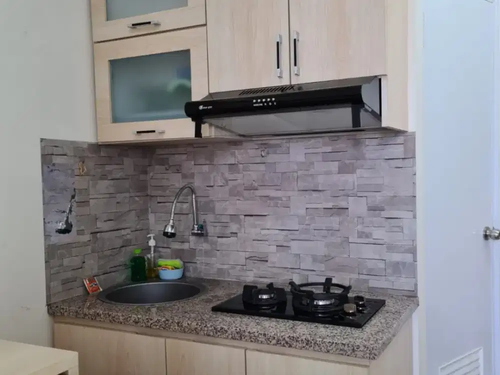 GREEN PRAMUKA CITY APARTEMEN 2 KAMAR FULL FURNISH TOWER SCARLET MALL PER 6 BULAN INCLUDE MAINTANCE