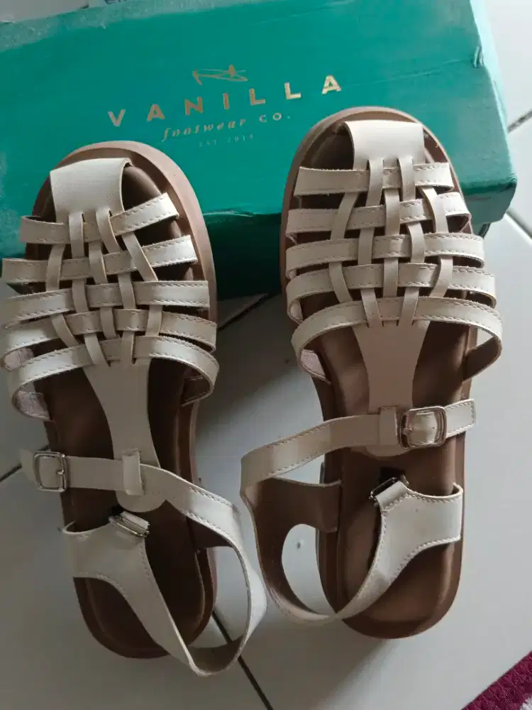 Vanilla shoes sendalll