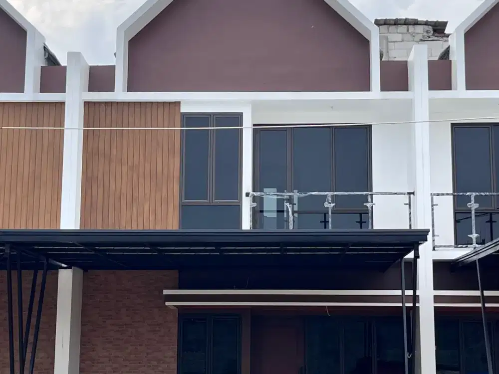 DI JATIASIH KOTA BEKASI RUMAH MEWAH 800 JUTAAN FREE BIAYA2