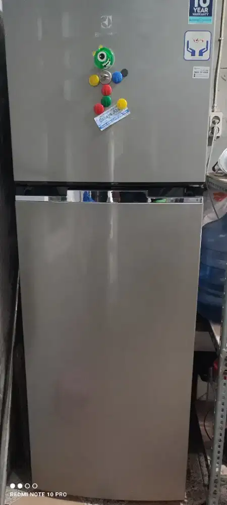 Kulkas elektrolux bekas rasa baru