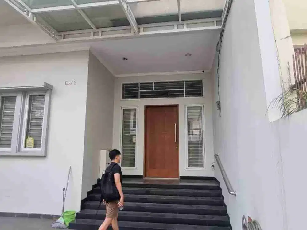 Dijual Rumah Minimalis 3 lantai di Sunter, Siap huni , tidak banjir