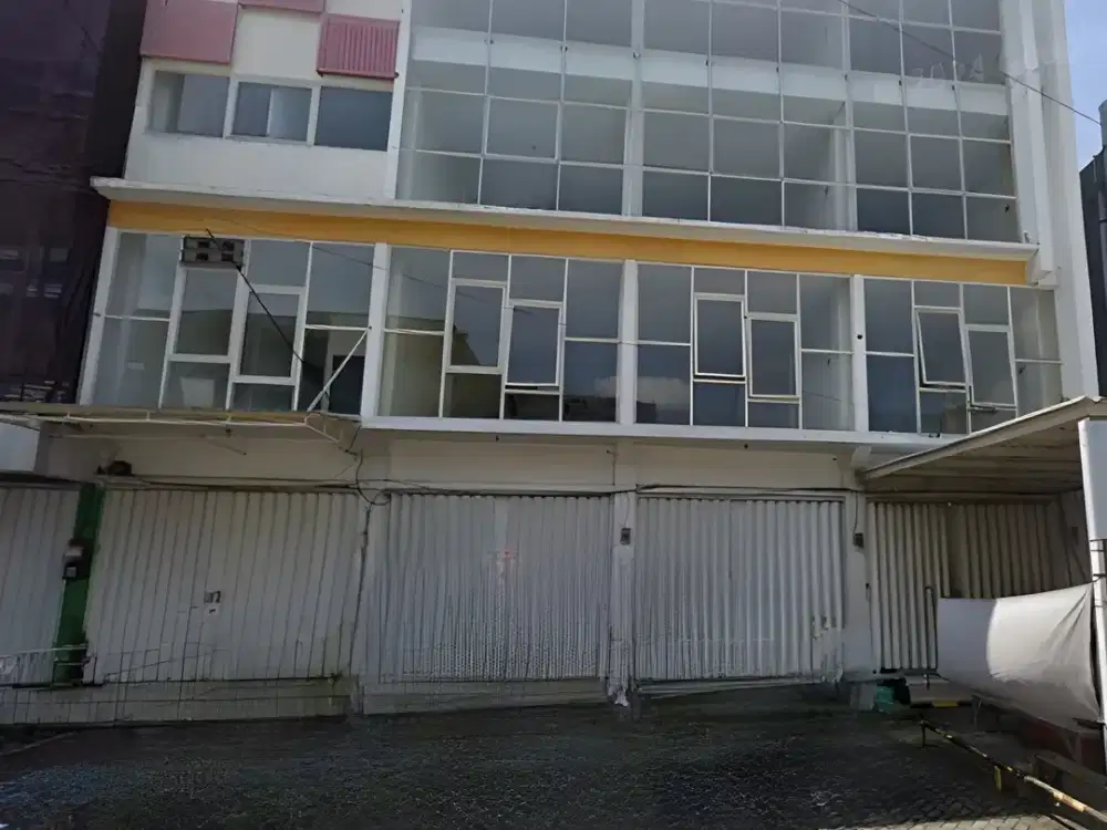 Dijual / Sewa  3 Ruko Jalan Embong Kemiri Surabaya (Samping Jalan Embong Cerme)