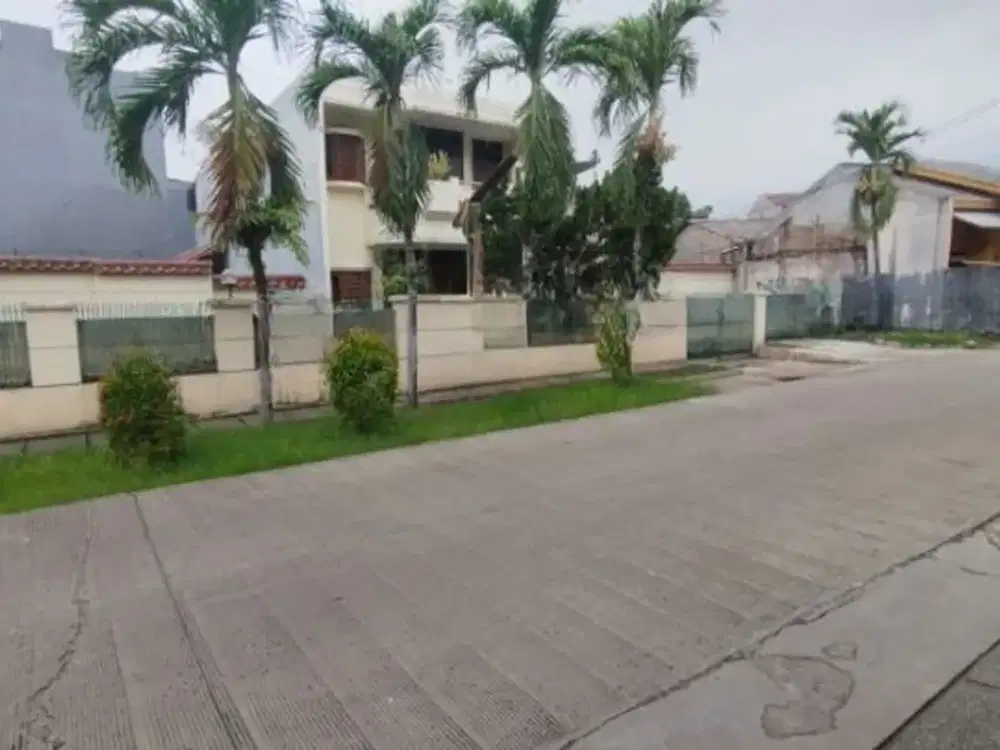 Rumah Luas di Kaveling DKI Meruya Selatan Jakarta Barat