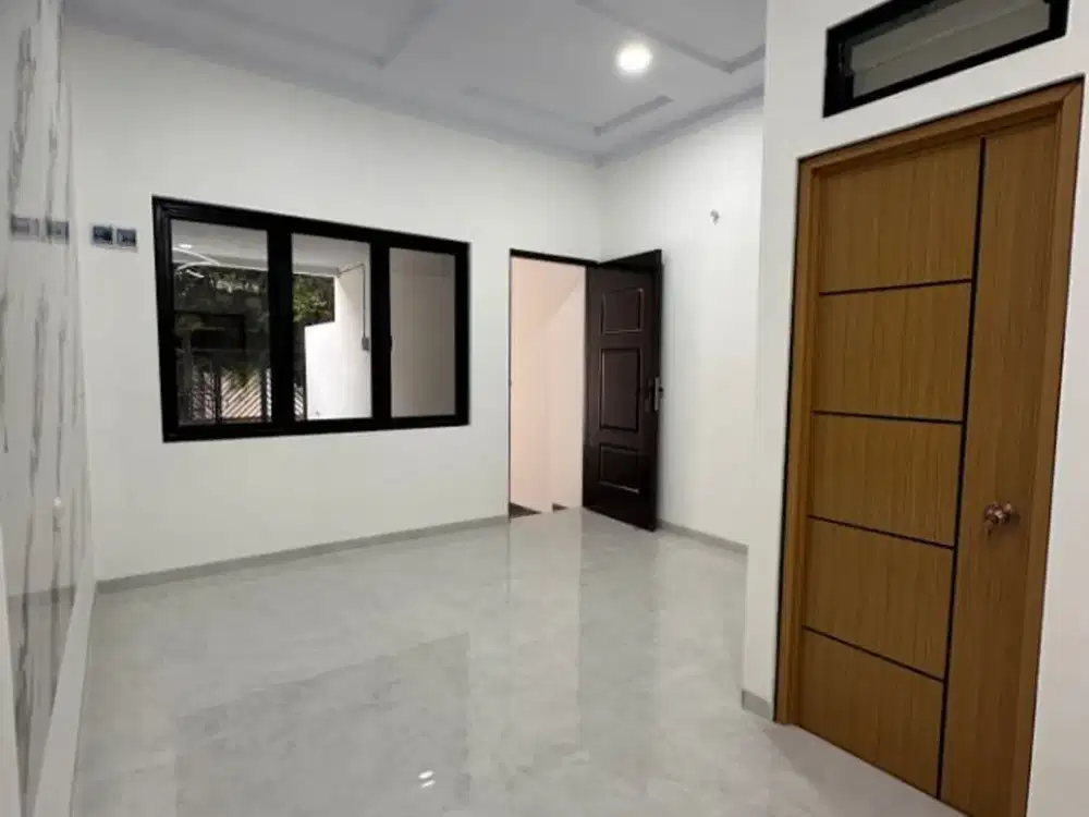 Dijual Rumah 3 LT di Tanjung Duren LB.182m2 Brand New Harga Nego