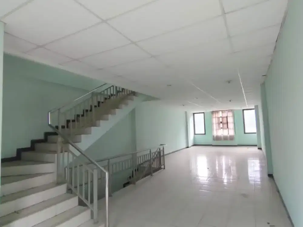 Disewa Ruko 4 Lantai di Sudirman, Bandung