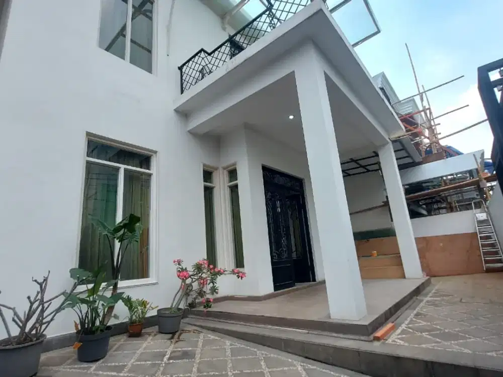 Rumah 2 Lantai Taman Radio Dalam Kebayoran Baru Bisa Untuk Hunian atau Kost Eksklusif