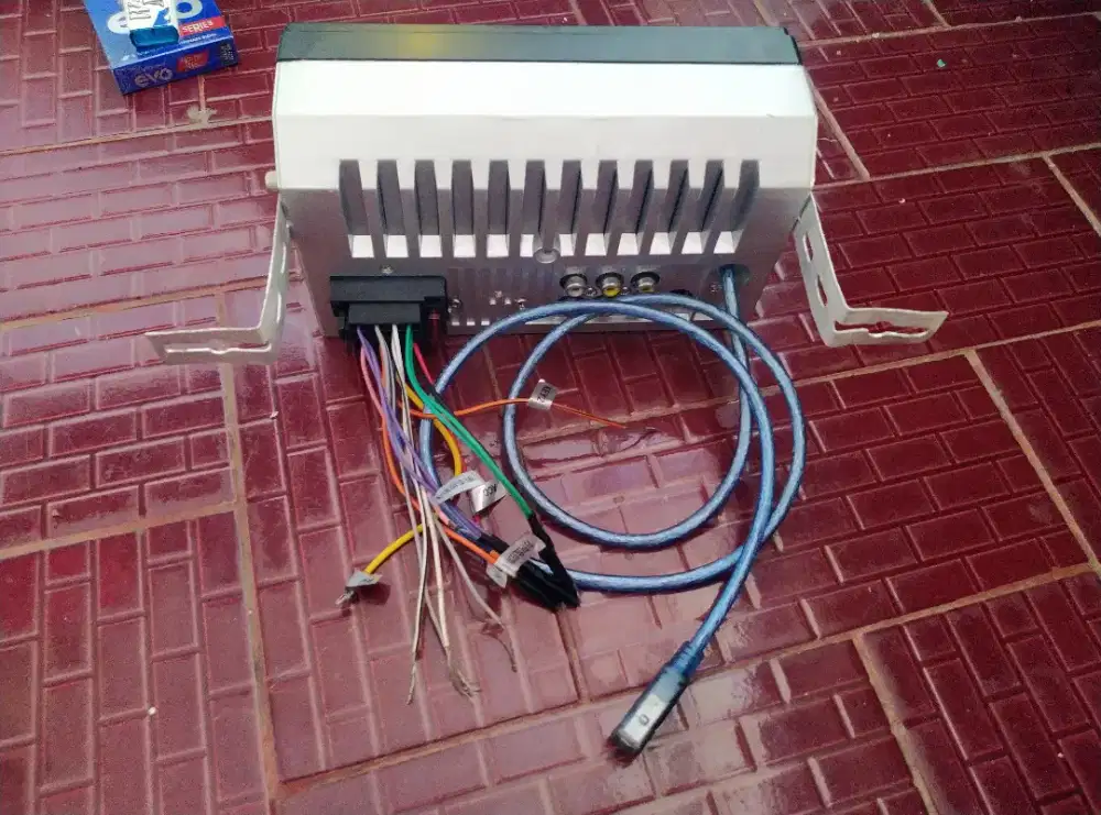 Head Unit double din 7 (belum android)