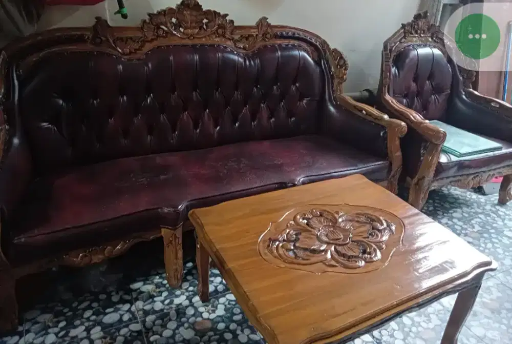 Di jual sofa second murah..kondisi 2 plus satu nya muluss..