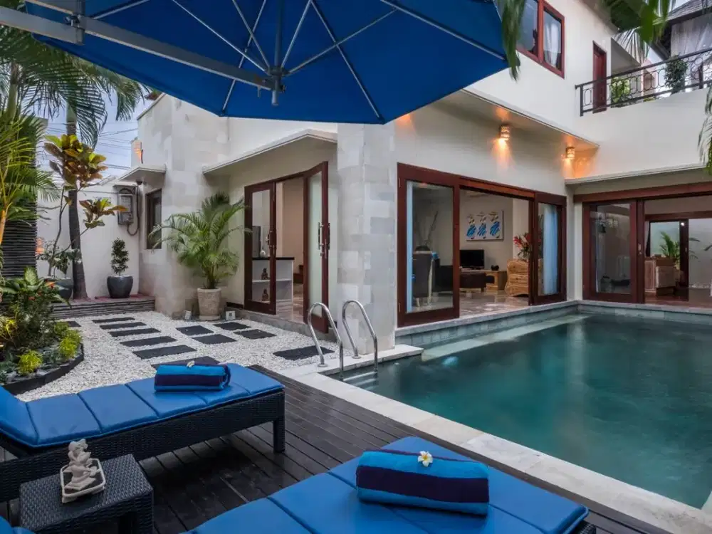 Freehold - Exquisite Tropical Retreat 2-Bedroom Villa in Prime Canggu Location