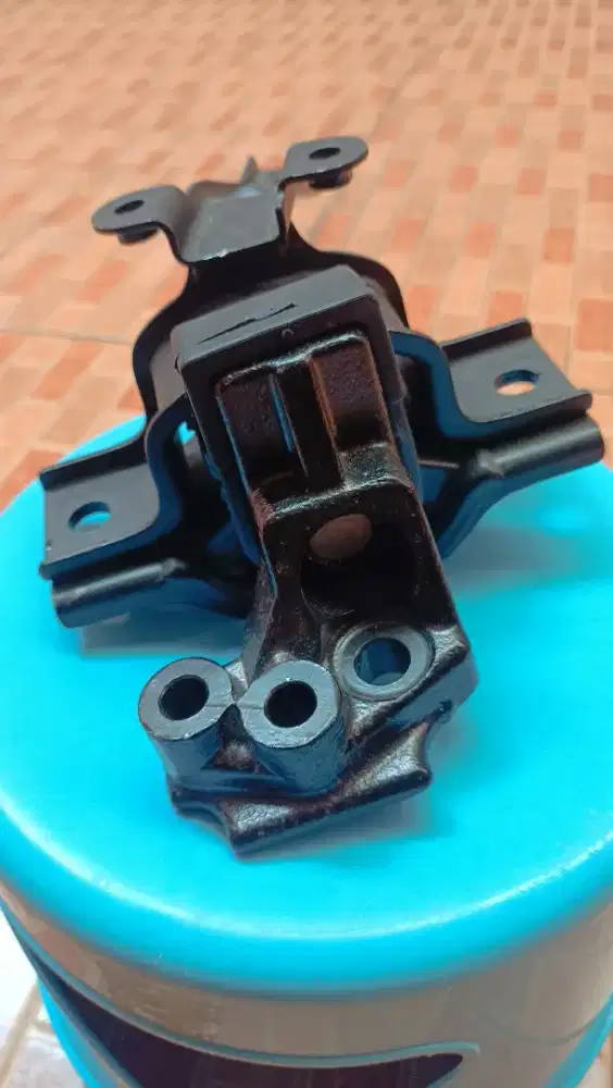 Engine mounting kanan kia picanto 2004 - 2010