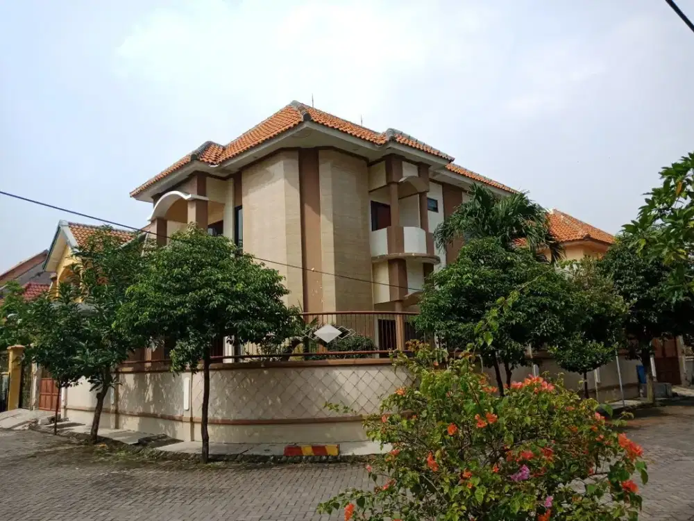 JUAL Rumah 2 Lantai Kebraon Indah Permai