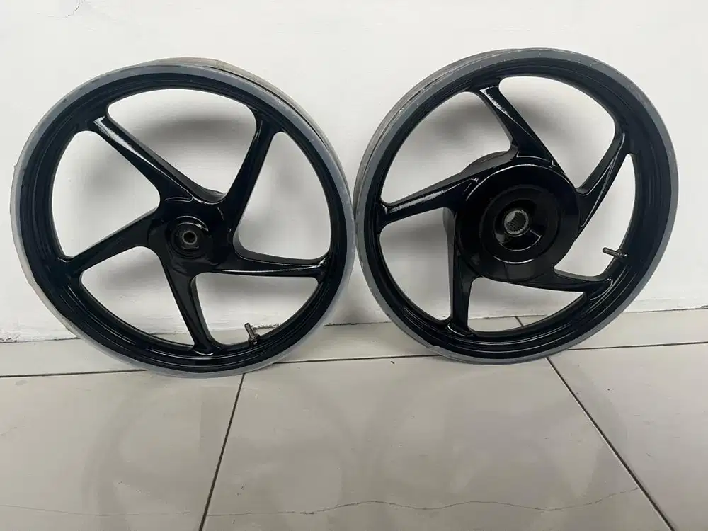 Velg vario 125 kzr original