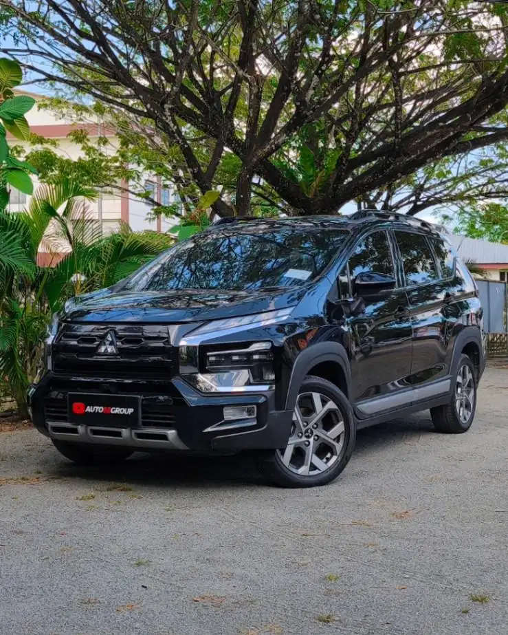 MITSUBISHI XPANDER (HITAM) TYPE CROSS 1.5 M/T (2022)