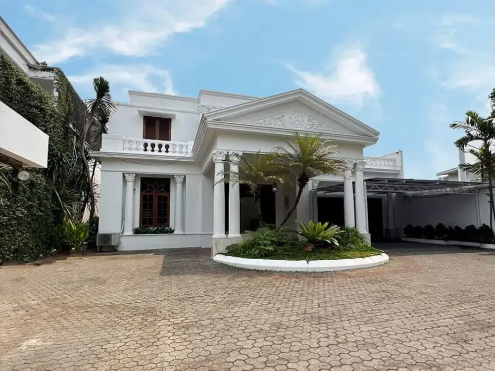 Disewakan Rumah di Area Elite Menteng Jakarta Pusat STD605