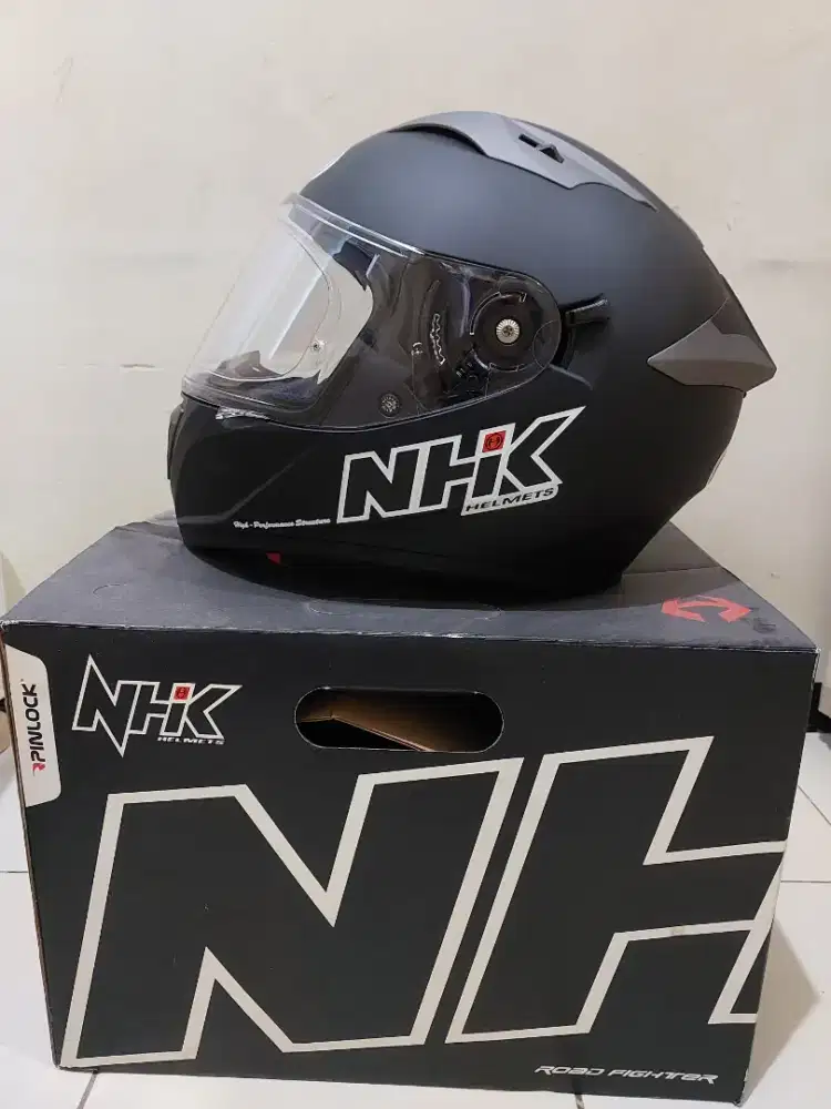 Jual rugi helm NHK GP Prime ,Blm pernah diapakai.