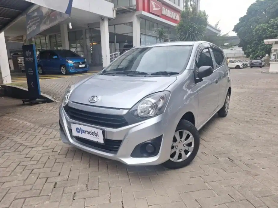 LOW DP Daihatsu Ayla 1.0 D Bensin-MT 2022 DFL