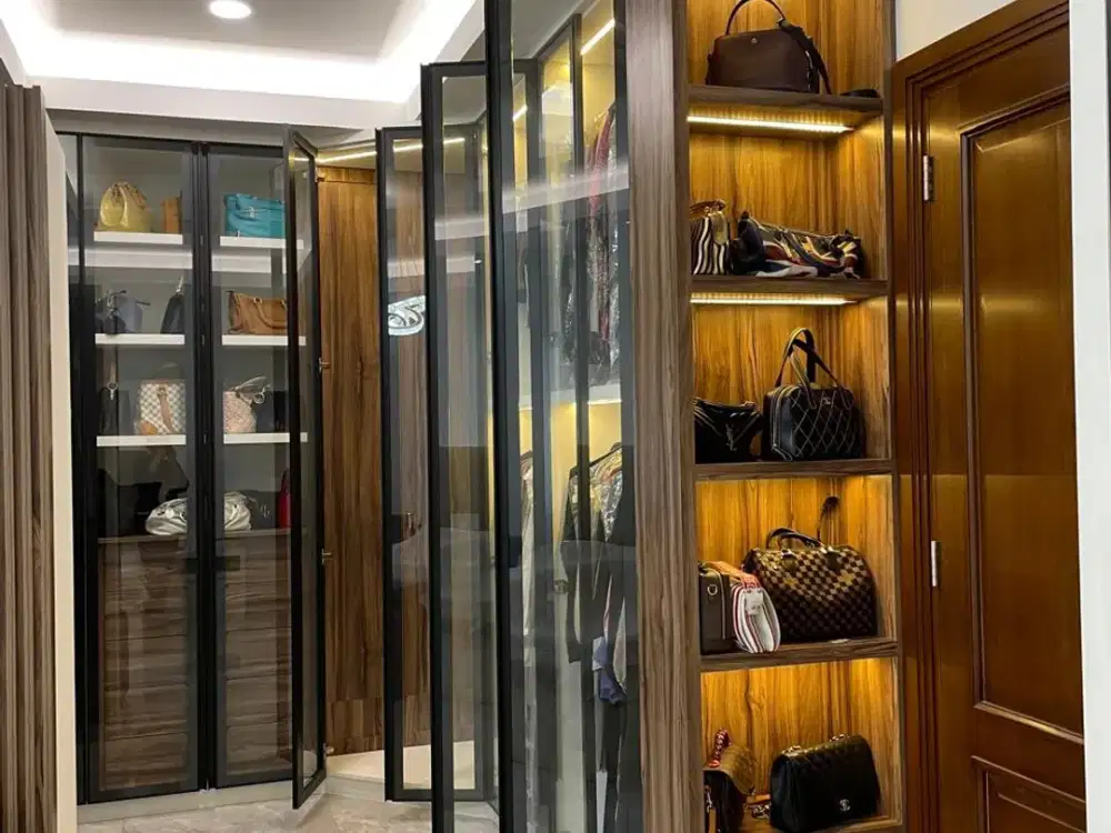 Dijual Like New Rumah dengan gaya tropis di kebayoran bintaro