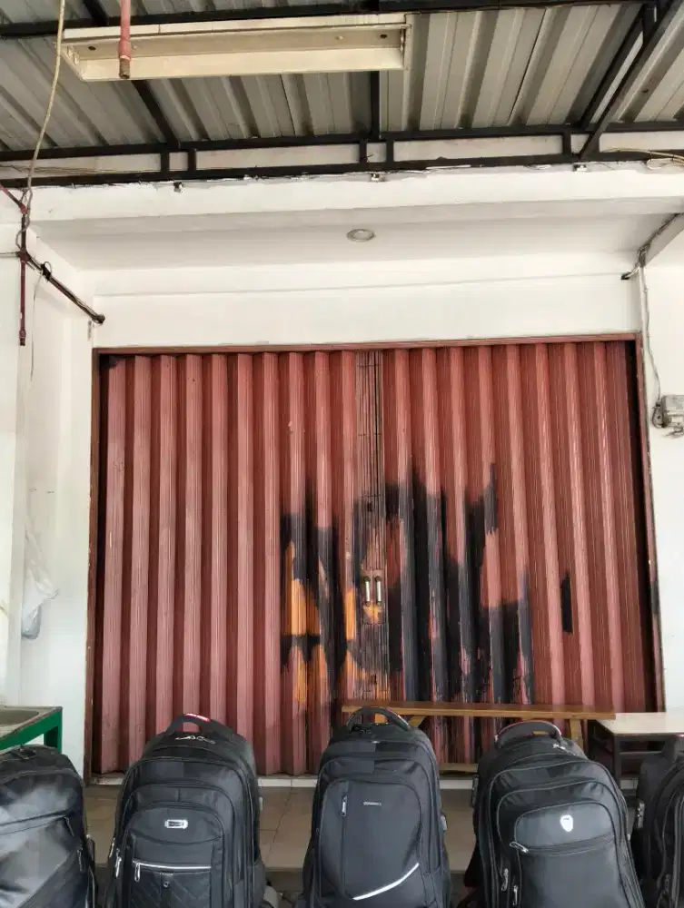 DIJUAL CEPAT BUTUH RUKO 3 LANTAI DI MERUYUNG