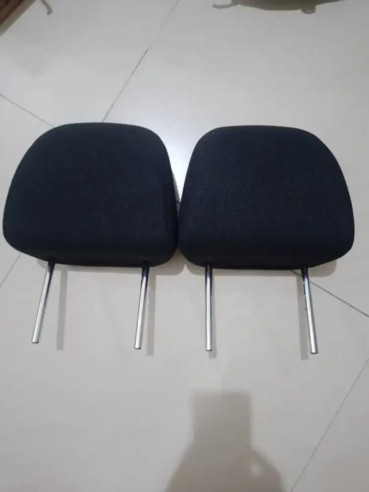 Headrest depan  toyota Alphard/vellfire anh20