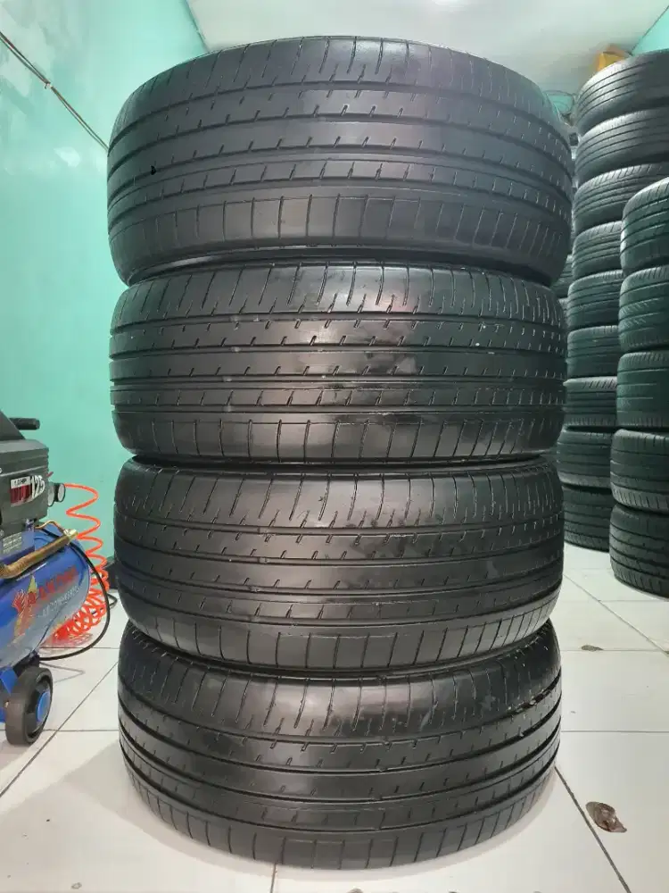 235/50 r18 80% nik 2022 yokohama bluearth-xt ae51