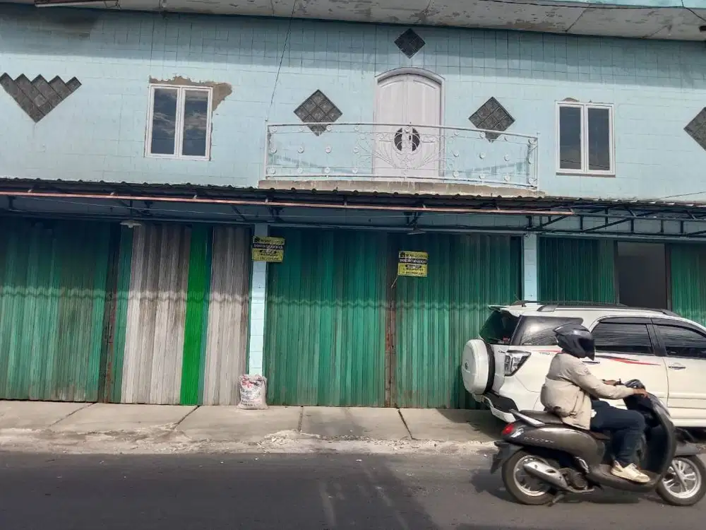 DIKONTRAKAN 3 RUKO 2 LANTAI STRATEGIS DI BEKASI UTARA, KOTA BEKASI