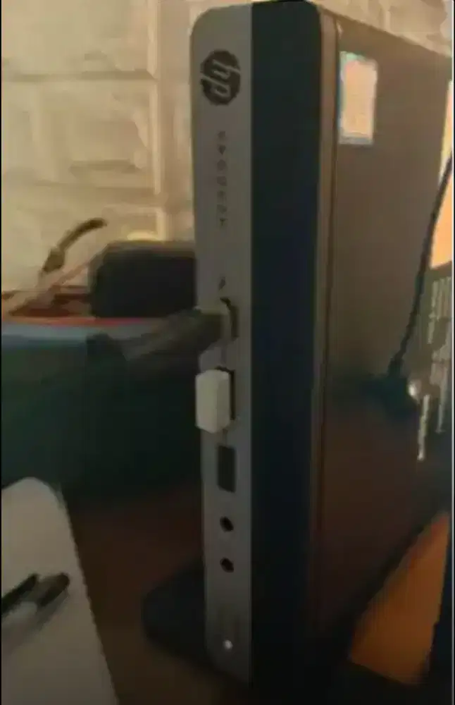 Mini desktop PC merk HP Intel I3-9100t, ddr 8GB, SSD 128 GB, low watt