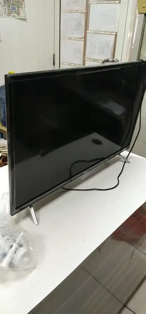 Tv TCL LCD pecah Kondisi hidup