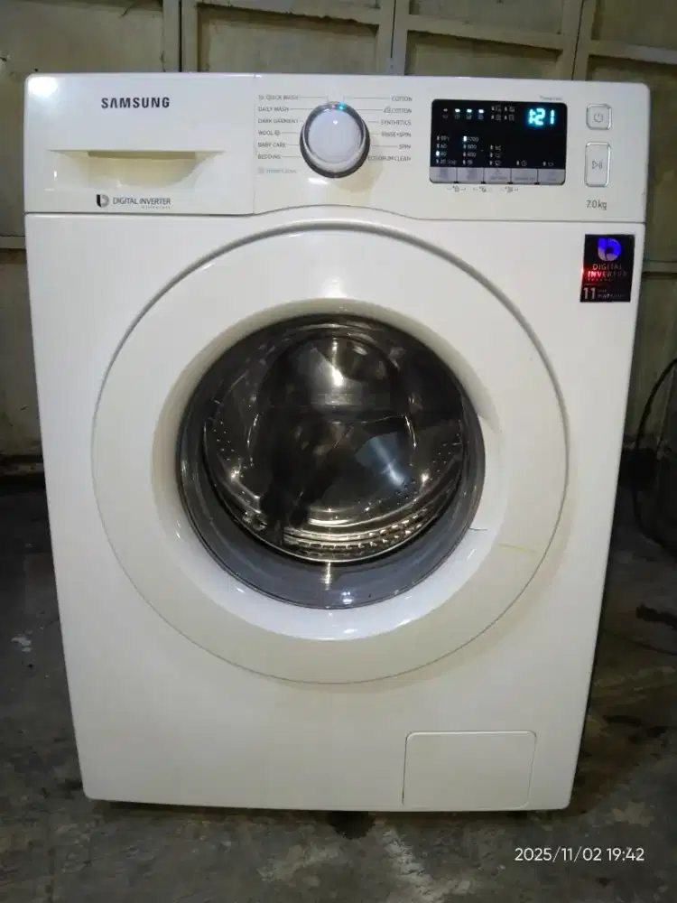 Mesin cuci Samsung front loading inverter