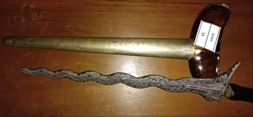 Keris No 14 Luk 9 Pamor Bilah Pamor Indah