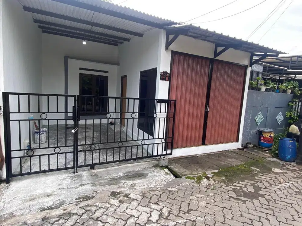 Rumah Bagus Deket Kampus POLTEKKES Pedurungan Grahamukti