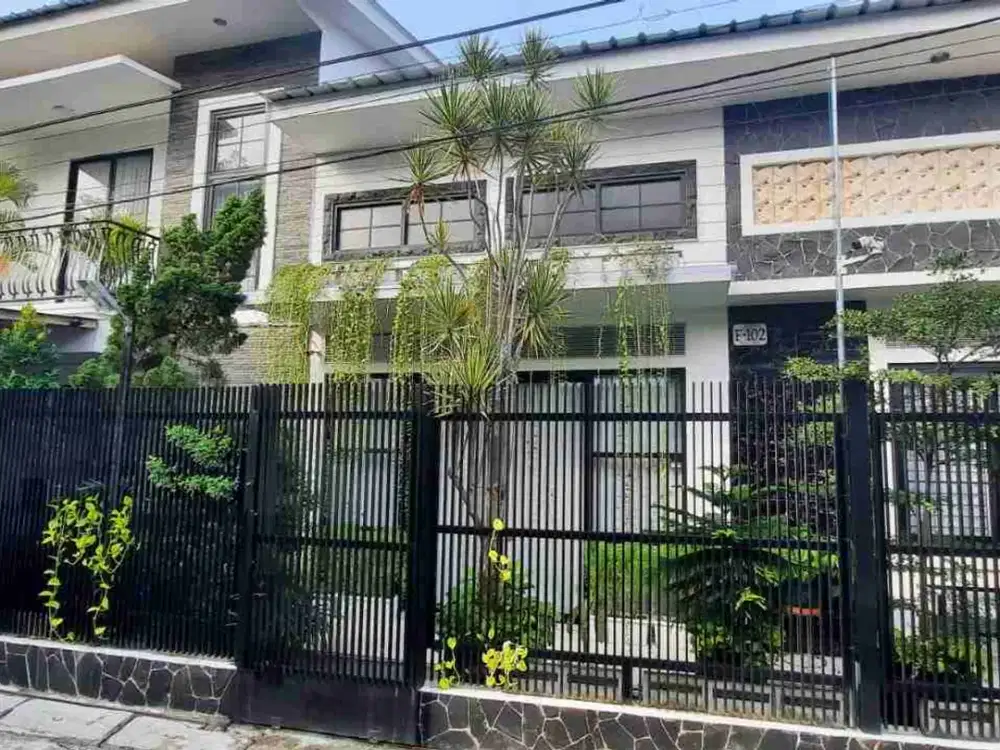 Rumah Mewah Bambu Apus Jakarta Timur