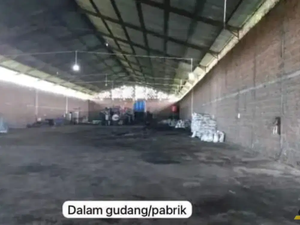Disewakan Gudang Industri Strategis di Ceper, Klaten, berada di kawasan industri aktif dengan akses logistik yang sangat mudah.