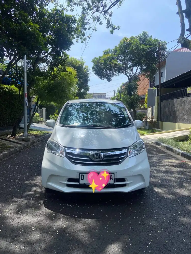 Freed istimewa mulus nego tipis