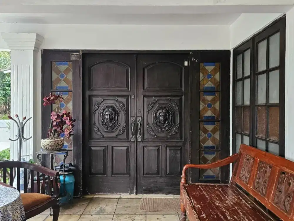 Rumah Lama Hitung Tanah di Lokasi Strategis Cipete, Jakarta Selatan