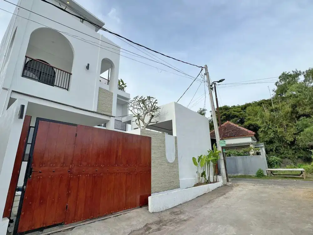 Villa Mewah 3 lantai di Dekat GWK, Kuta Selatan Badung bali