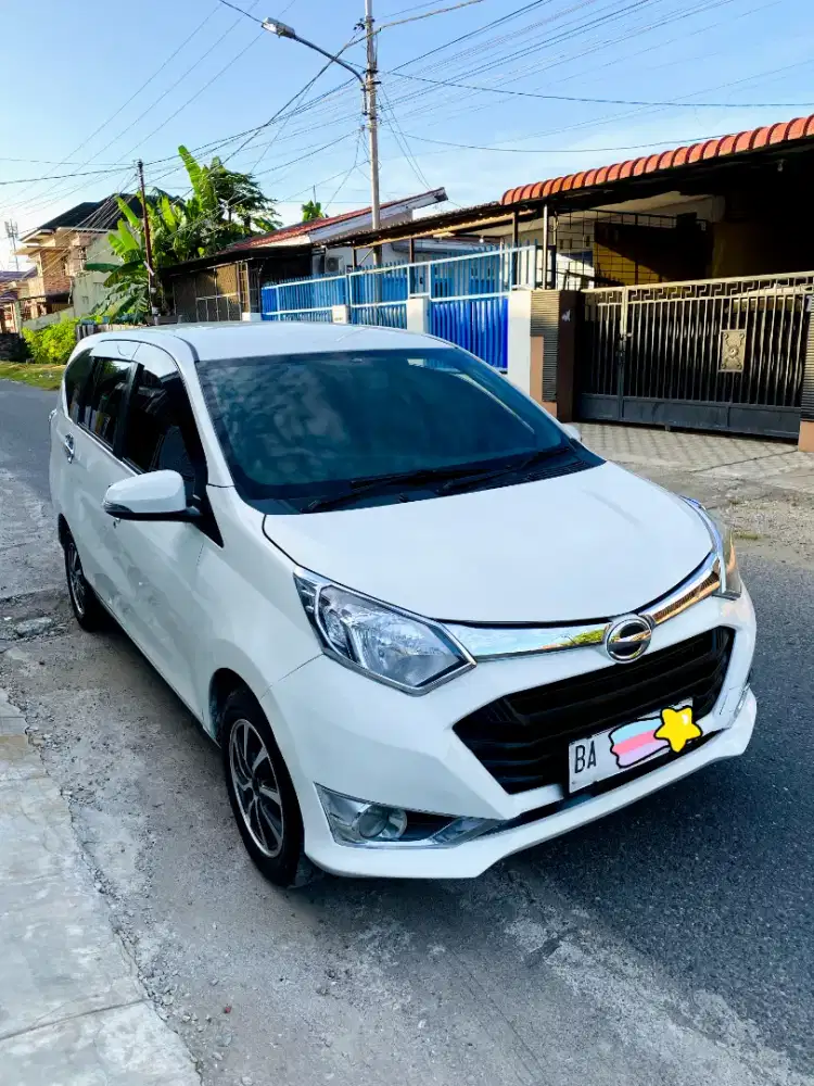 Sigra tipe R 1.2 tahun 2017