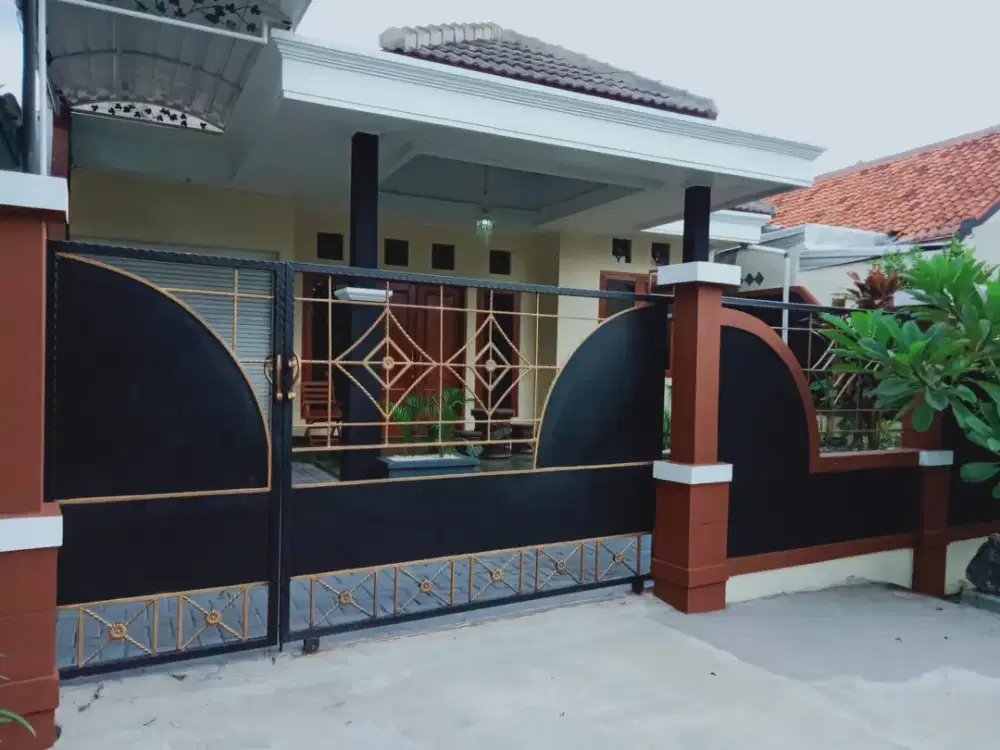 Rumah Strategis Puspowarno Semarang Barat