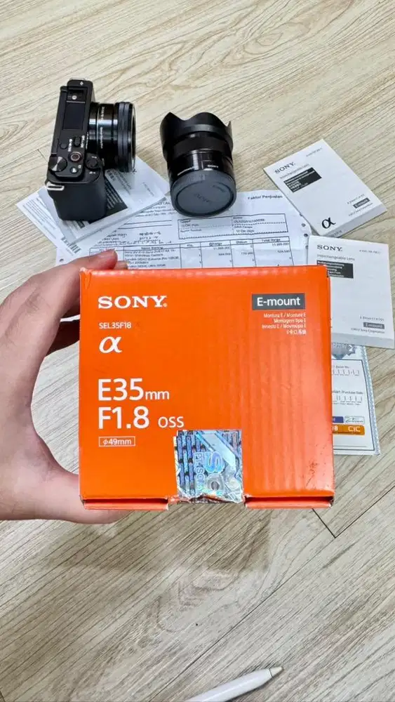 Jual Lensa Sony E35mm F1.8 oss LIKE NEW | MASIH GARANSI | MULUSS 1000%