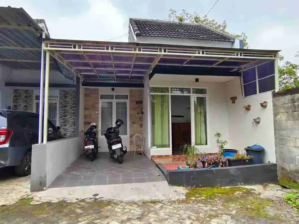 Rumah Plus Perabot Oro Oro Ombo Kota Batu