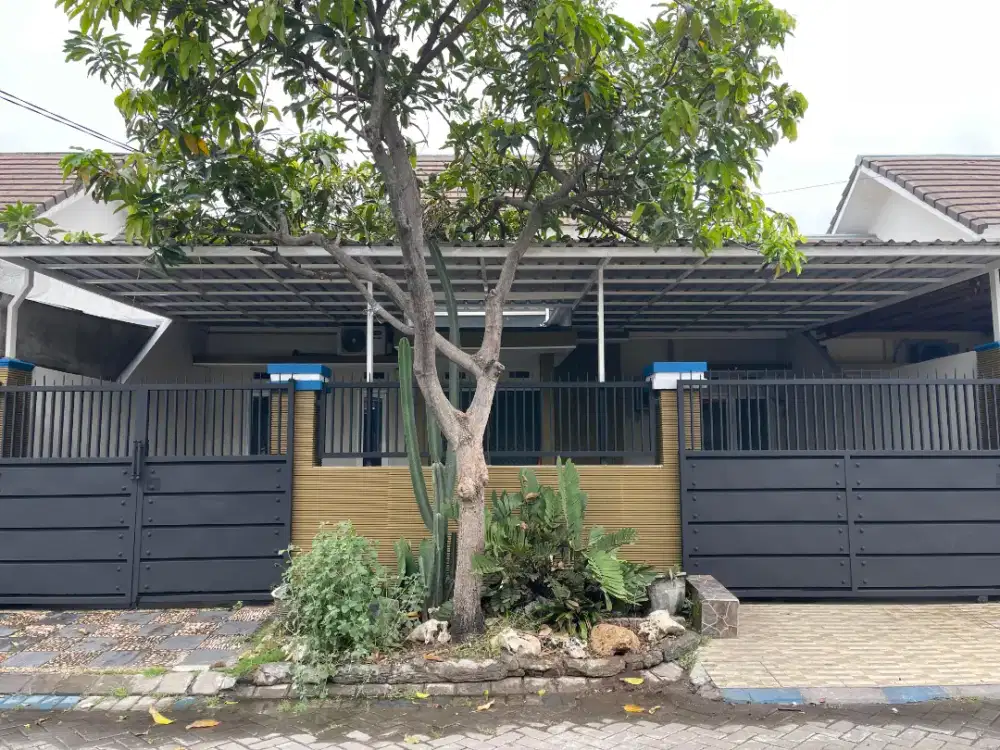 Di sewakan rumah strategis lengkap dengan perabot.